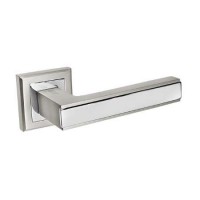 Межкомнатная дверная ручка Palidore на квадратной накладке 290 BSL серебро